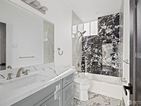 9739 57th Avenue S B, Seattle WA 98118