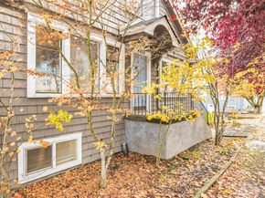 4812 Aurora Avenue, Seattle WA 98103