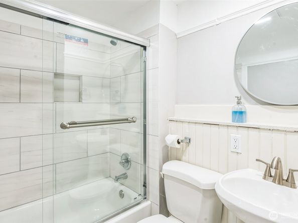 4812 Aurora Avenue, Seattle WA 98103