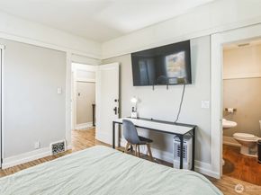 4812 Aurora Avenue, Seattle WA 98103