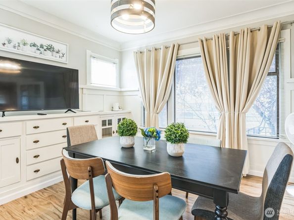 4812 Aurora Avenue, Seattle WA 98103