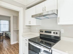 4812 Aurora Avenue, Seattle WA 98103