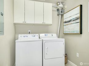17 W Mercer Street 212, Seattle WA 98119