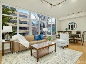 17 W Mercer Street 212, Seattle WA 98119