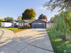 26122 119th Drive SE, Kent WA 98030