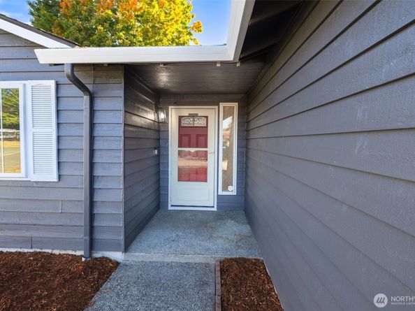 26122 119th Drive SE, Kent WA 98030