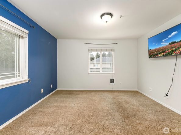 9727 W 18th Avenue A206, Everett WA 98204