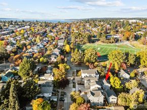 7352 22nd Avenue NW, Seattle WA 98117