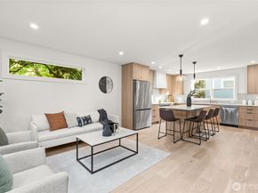 7352 22nd Avenue NW, Seattle WA 98117
