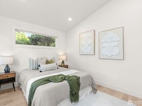 7352 22nd Avenue NW, Seattle WA 98117