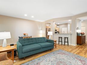 23124 NE 8th Place, Sammamish WA 98074