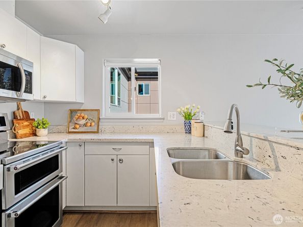 323 Queen Anne Avenue N 607, Seattle WA 98109