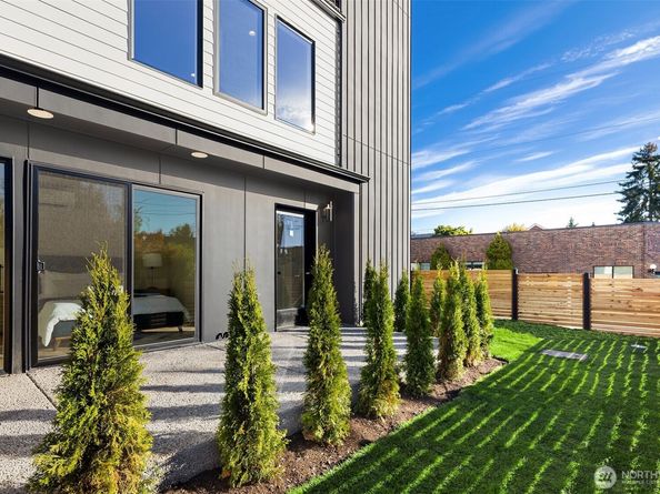 6501 Dibble Avenue NW, Seattle WA 98107