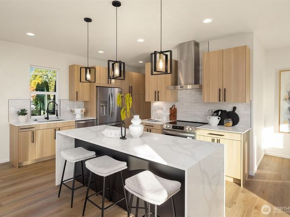 6501 Dibble Avenue NW, Seattle WA 98107