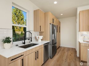 6501 Dibble Avenue NW, Seattle WA 98107