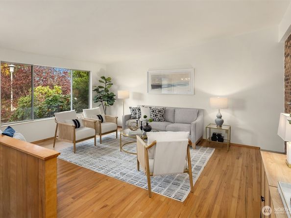 6037 NE 61st Street, Seattle WA 98115