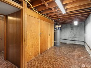 6037 NE 61st Street, Seattle WA 98115