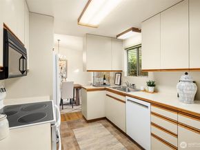 6037 NE 61st Street, Seattle WA 98115