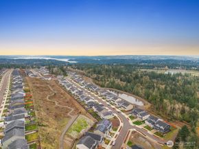 1214 Baker Heights Loop, Bremerton WA 98312