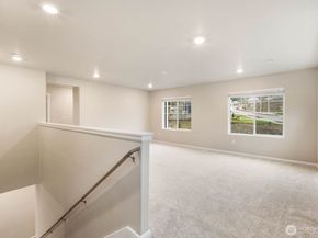 1214 Baker Heights Loop, Bremerton WA 98312