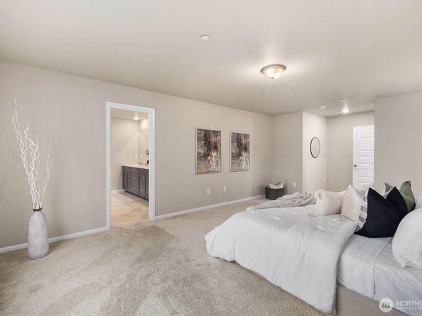 1214 Baker Heights Loop, Bremerton WA 98312