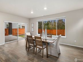 1214 Baker Heights Loop, Bremerton WA 98312