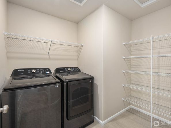 1214 Baker Heights Loop, Bremerton WA 98312