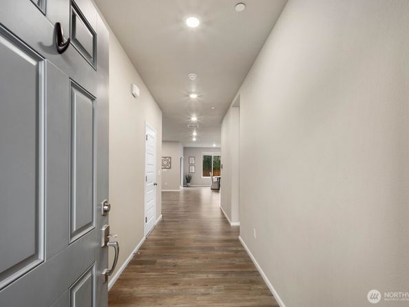 1214 Baker Heights Loop, Bremerton WA 98312