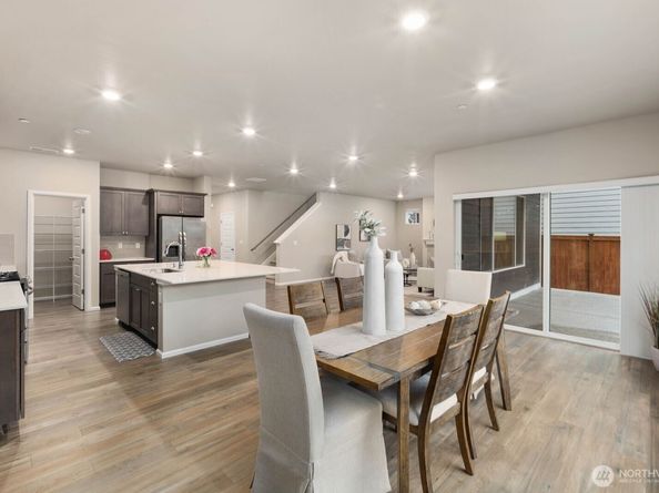 1214 Baker Heights Loop, Bremerton WA 98312