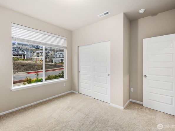 1214 Baker Heights Loop, Bremerton WA 98312