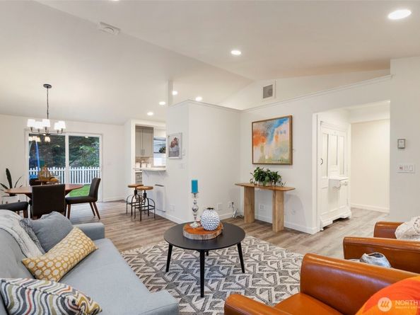 37099 Cypress Drive NE, Hansville WA 98340