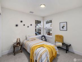 20 160th Place SE, Bothell WA 98012