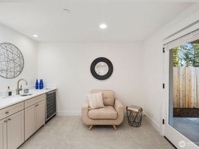 20 160th Place SE, Bothell WA 98012