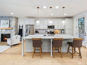 20 160th Place SE, Bothell WA 98012