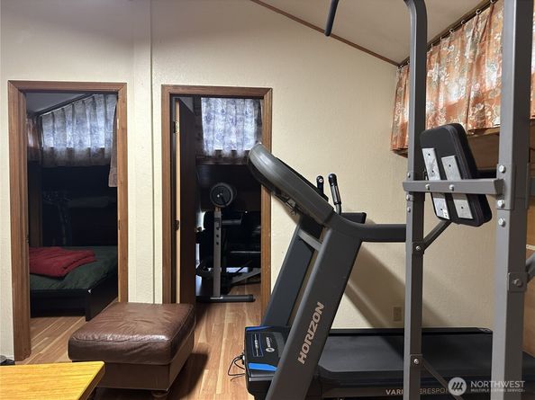 16545 Des Moines Memorial Drive S, Burien WA 98148