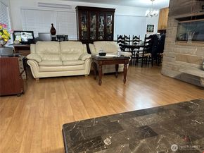 16545 Des Moines Memorial Drive S, Burien WA 98148