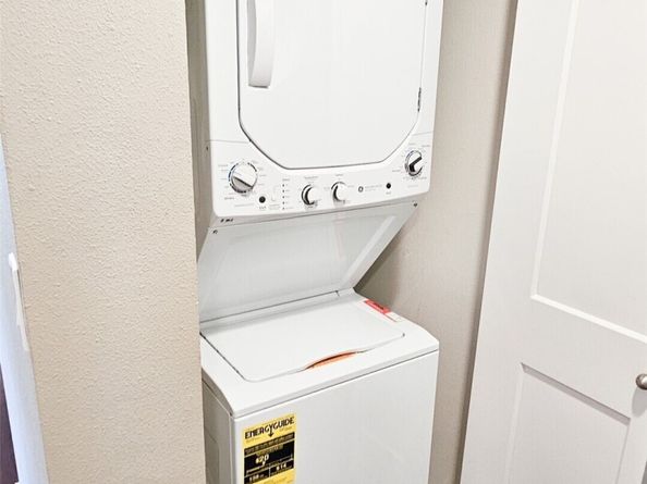 2272 Newport Way NW 14, Issaquah WA 98027