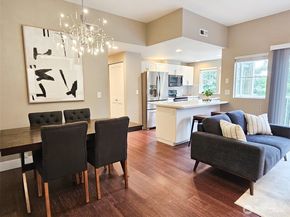 2272 Newport Way NW 14, Issaquah WA 98027