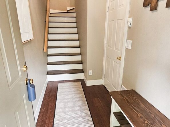 2272 Newport Way NW 14, Issaquah WA 98027