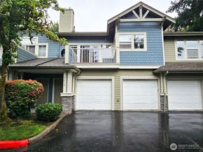 2272 Newport Way NW 14, Issaquah WA 98027