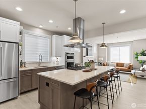 13239 NE 143rd Court 14, Woodinville WA 98072