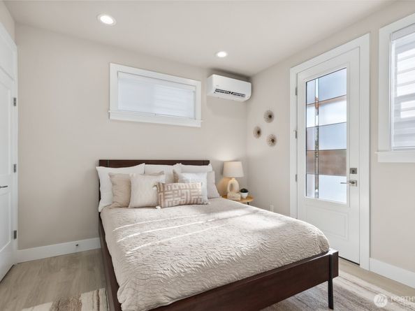 13239 NE 143rd Court 14, Woodinville WA 98072