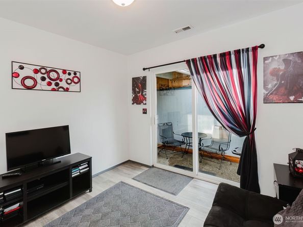 517 Forrest Park Street, Port Orchard WA 98366