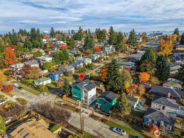 3757 SW Austin Street, Seattle WA 98126
