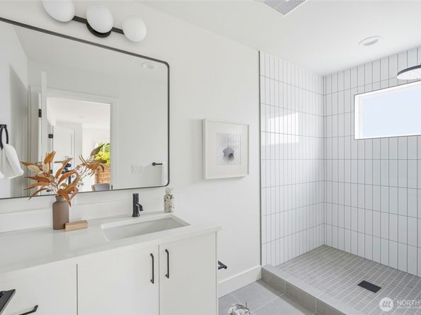 3757 SW Austin Street, Seattle WA 98126