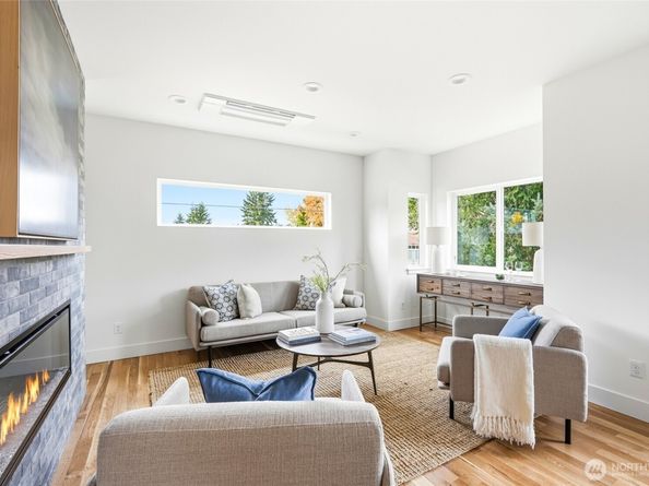 3757 SW Austin Street, Seattle WA 98126