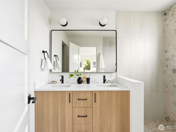 3757 SW Austin Street, Seattle WA 98126