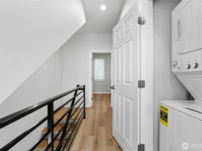 6641 Carleton Avenue S B, Seattle WA 98108