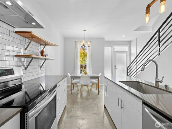 6641 Carleton Avenue S B, Seattle WA 98108