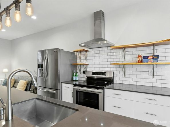 6641 Carleton Avenue S B, Seattle WA 98108